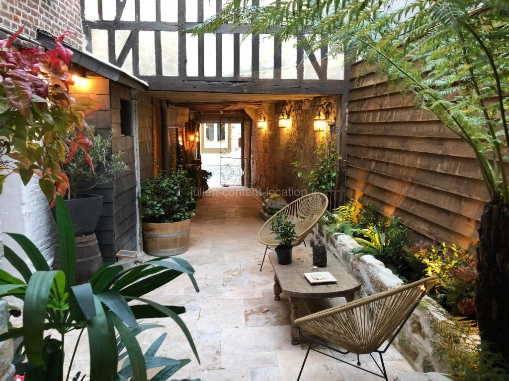 Photo de LE PATIO / les suites romantiques du grenier à sel