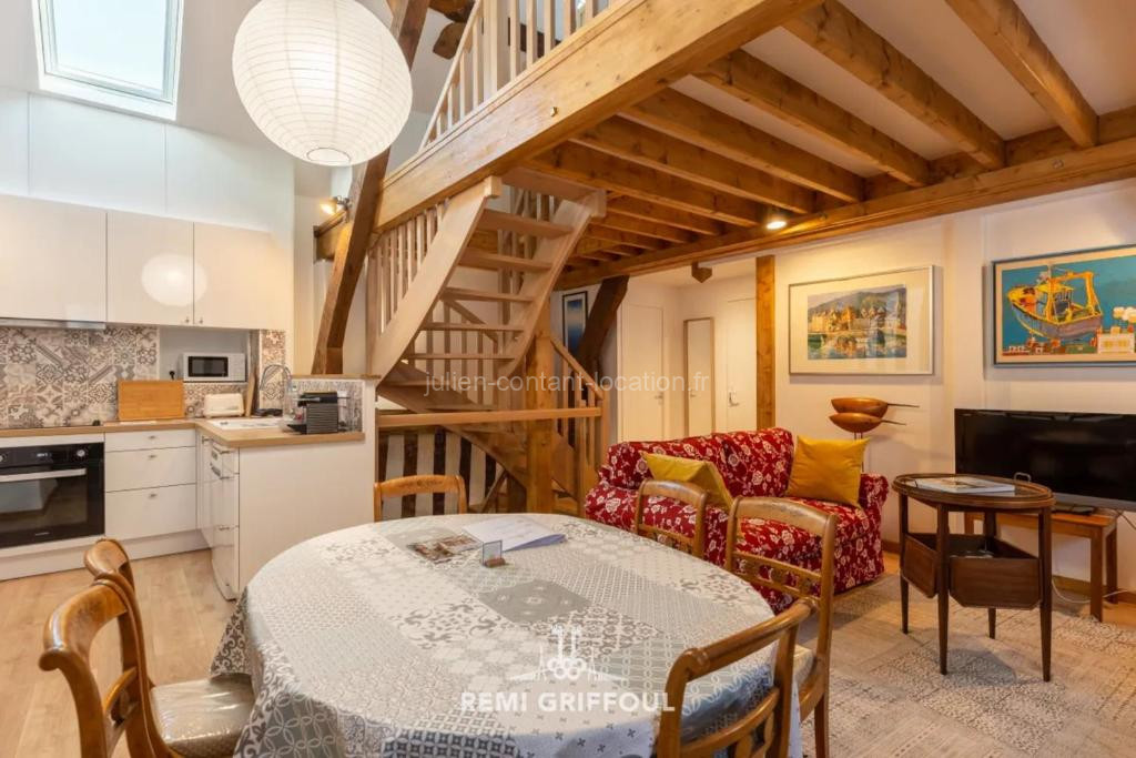 Photo de Le Séjour Honfleurais 3 Duplex with Local Charm City Center 4 Guests