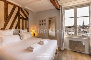 Dolphin view - 1st floor - Charming comfortable flat on the port à Honfleur
