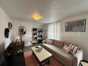 Large Apartment in City Center à Honfleur