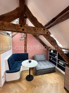 Nid d'amour sous les toits ! à Honfleur