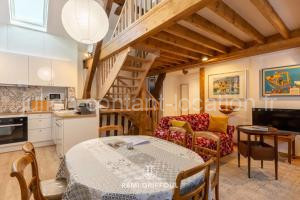 Le Séjour Honfleurais 3 Duplex with Local Charm City Center 4 Guests à Honfleur