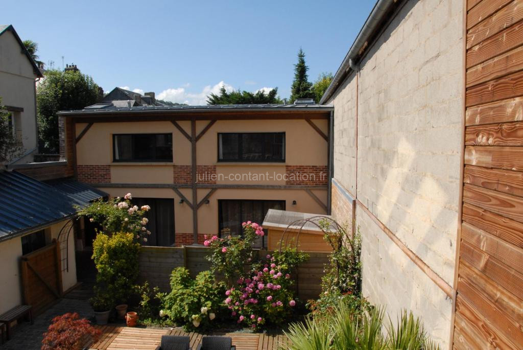 photo de La maison du fond