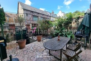 La Terrasse de Sacha House with Terrace & Fireplace 4 Guests à Honfleur
