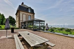 La Tour de l’Estuaire Sea View & Shared Garden 6 guests à Honfleur