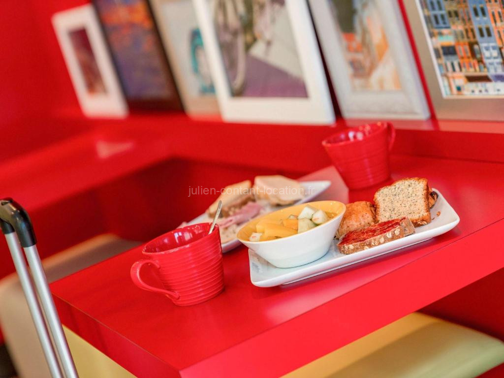 photo de ibis Styles Honfleur Centre Historique